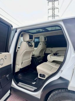 
										2016 Range Rover Vogue Supercharged full									